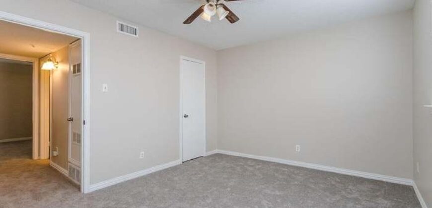 9808 Valley Meadow Pl, Dallas, TX 75220