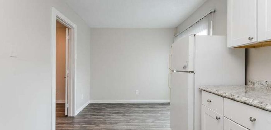 9808 Valley Meadow Pl, Dallas, TX 75220