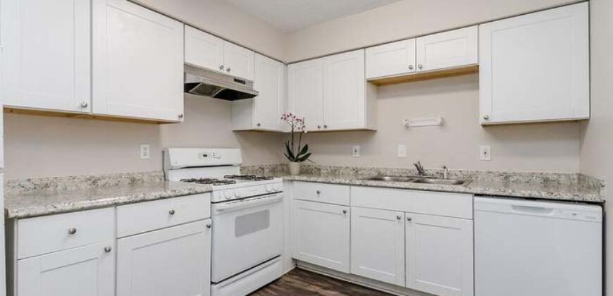 9808 Valley Meadow Pl, Dallas, TX 75220